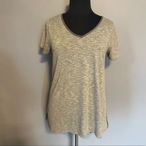 EDDIE BAUER v-neck shirt sleeve t-shirt sz XLT